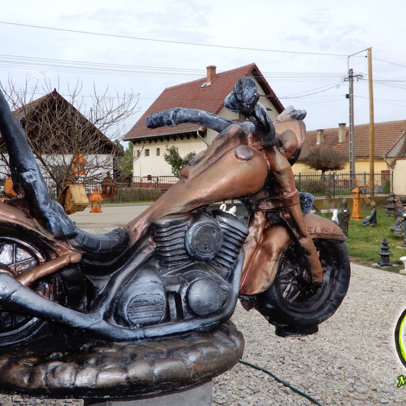 Mindent 'Is' kerti dekoráció 74